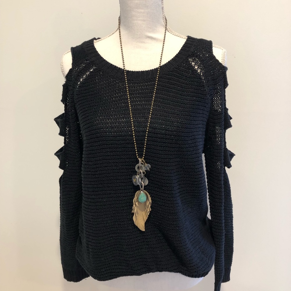 Adorable Cut Out Sleeve Sweater